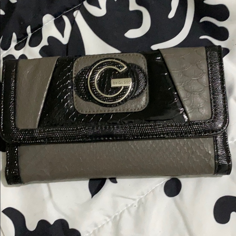 Guess wallet
